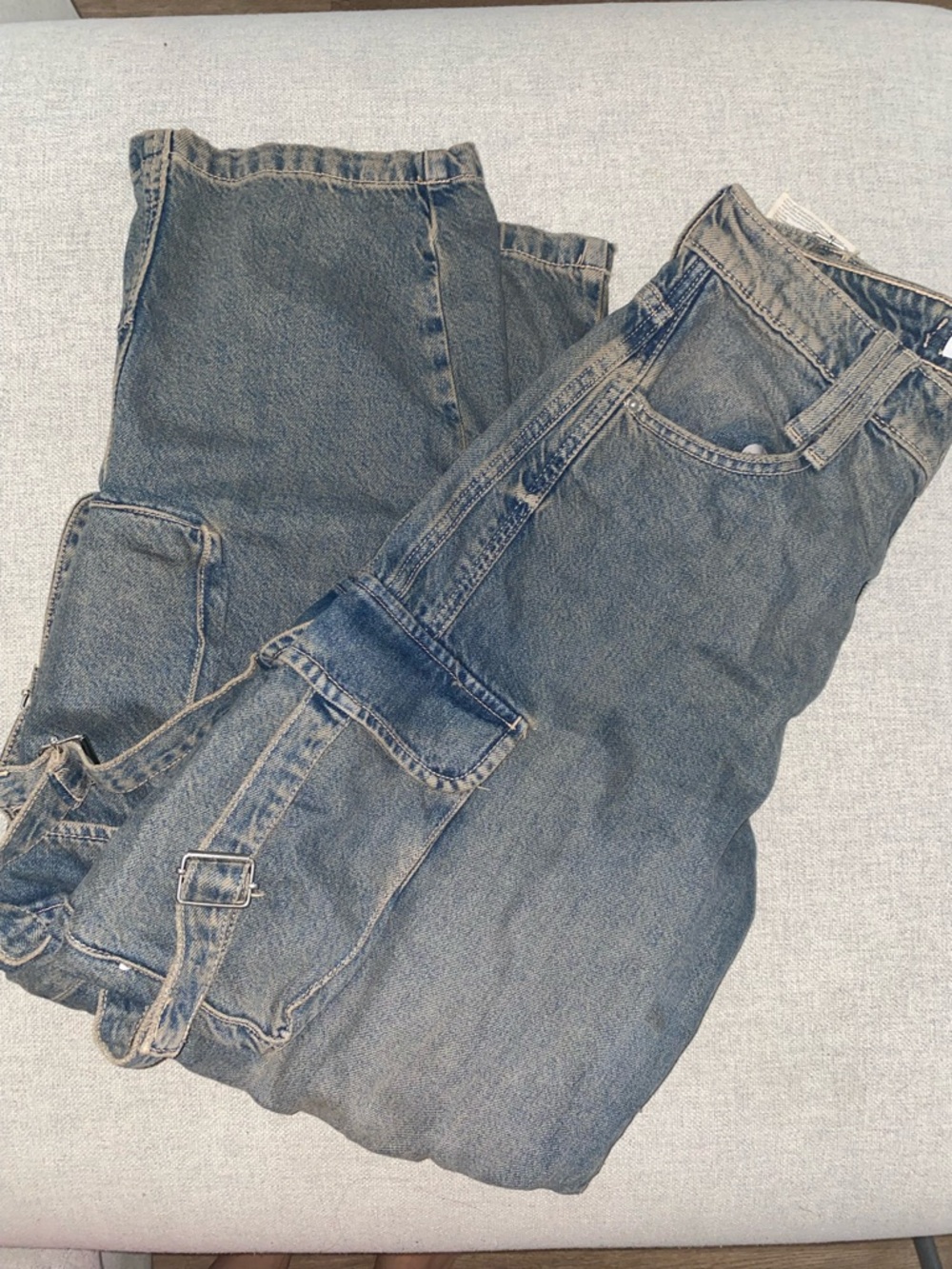 Zara Cargo Jeans - Rugged Utility Style - Picture 3 of 5